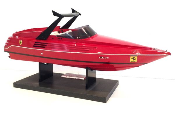 1990 Riva Ferrari 32 Speedboat Scale Model