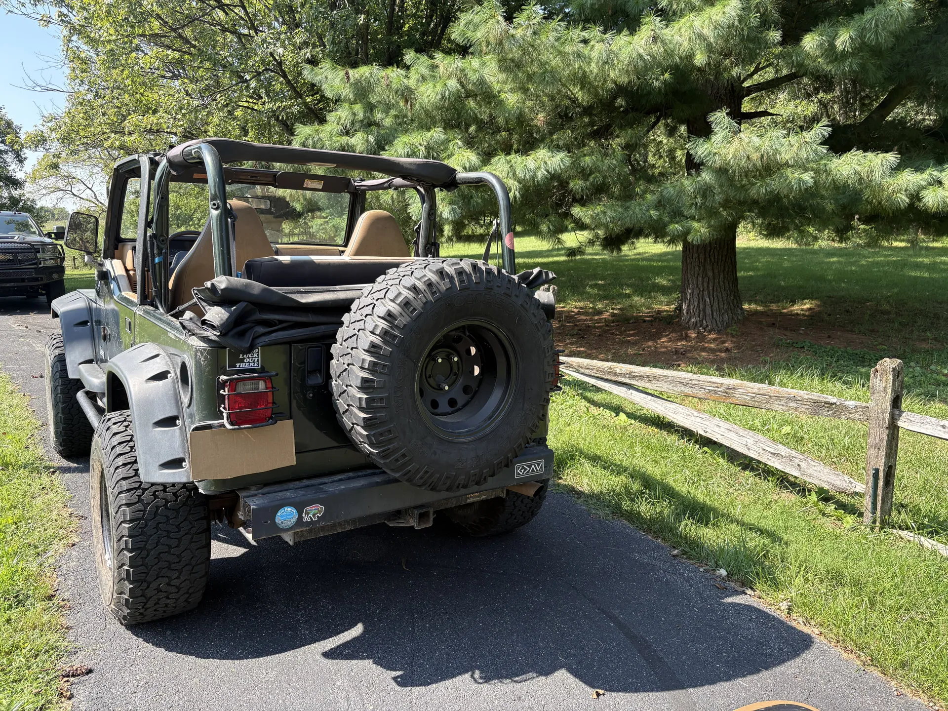 1997 Jeep Wrangler SE 4x4 – Manual Transmission, Soft Top & Dual