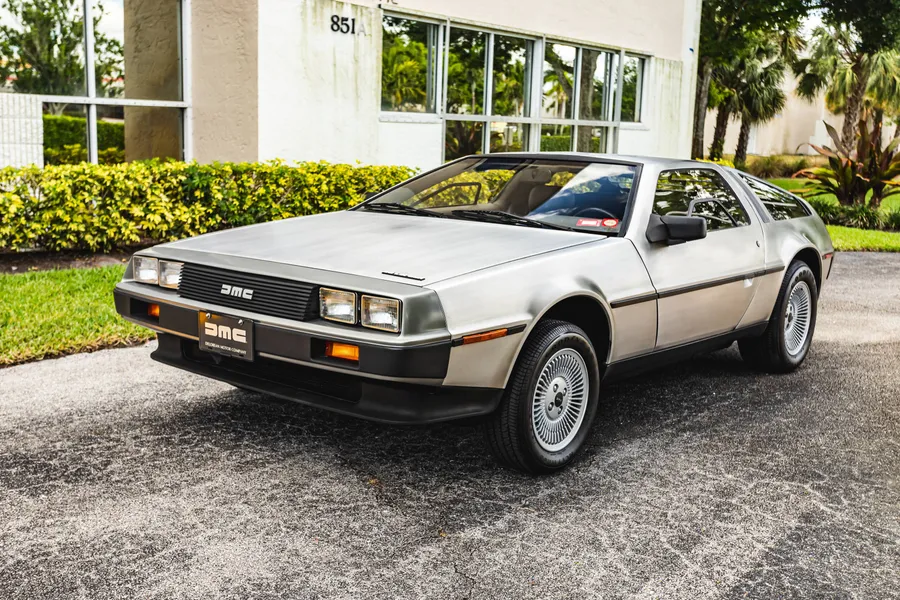 1983 DeLorean DMC-12