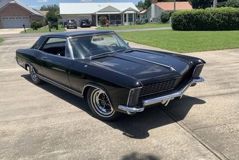 1965 Buick Riviera with Wildcat 445 401 V8