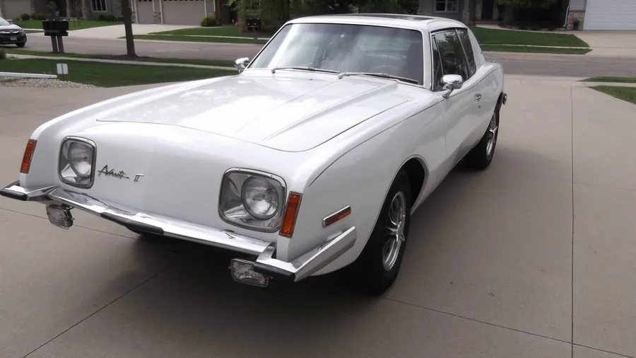1983 Avanti II Avanti II