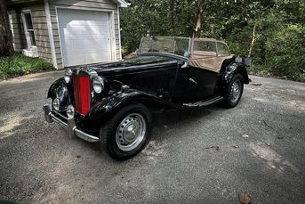 Supercharged 1952 MG TD Convertible With a Five-Speed