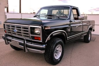 Bullnose Survivor: 1986 Ford F150 XLT Lariat 4x4 Pickup