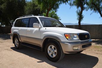 1999 Toyota Land Cruiser V/8 4X4