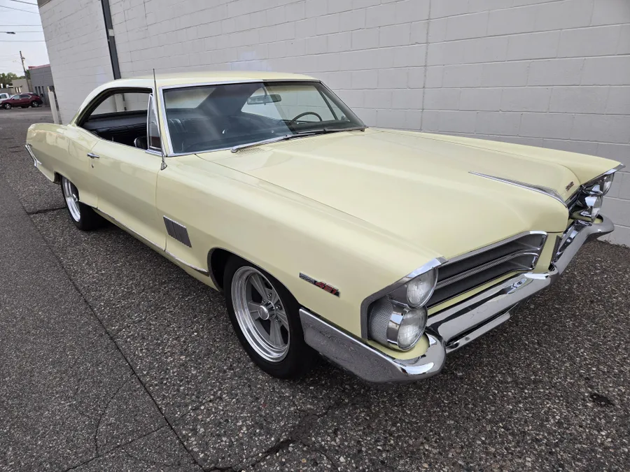 1965 Pontiac 2+2