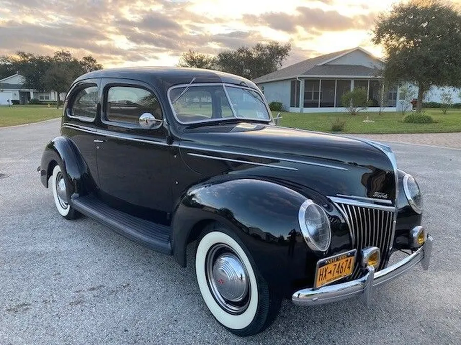1939 Ford Deluxe
