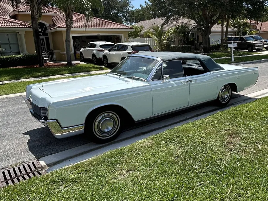 1967 Lincoln Continental