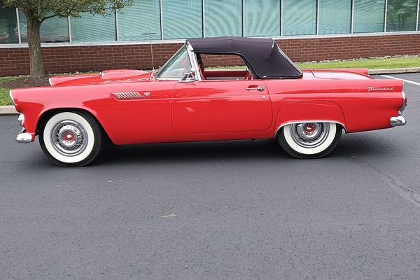 1955 Ford Thunderbird Convertible - it’s a showpiece with a story
