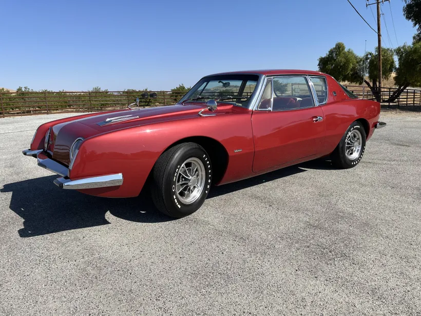 1963 Studebaker Avanti R2
