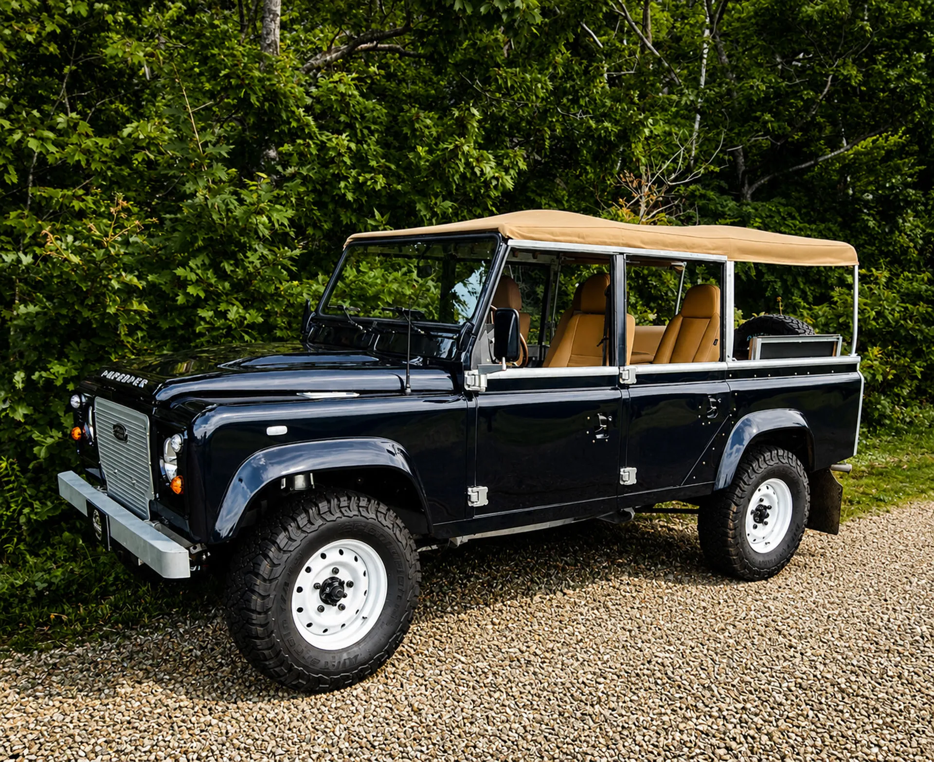 Land Rover Defender 110 2台セット 1998 Land Rover Defender 110 