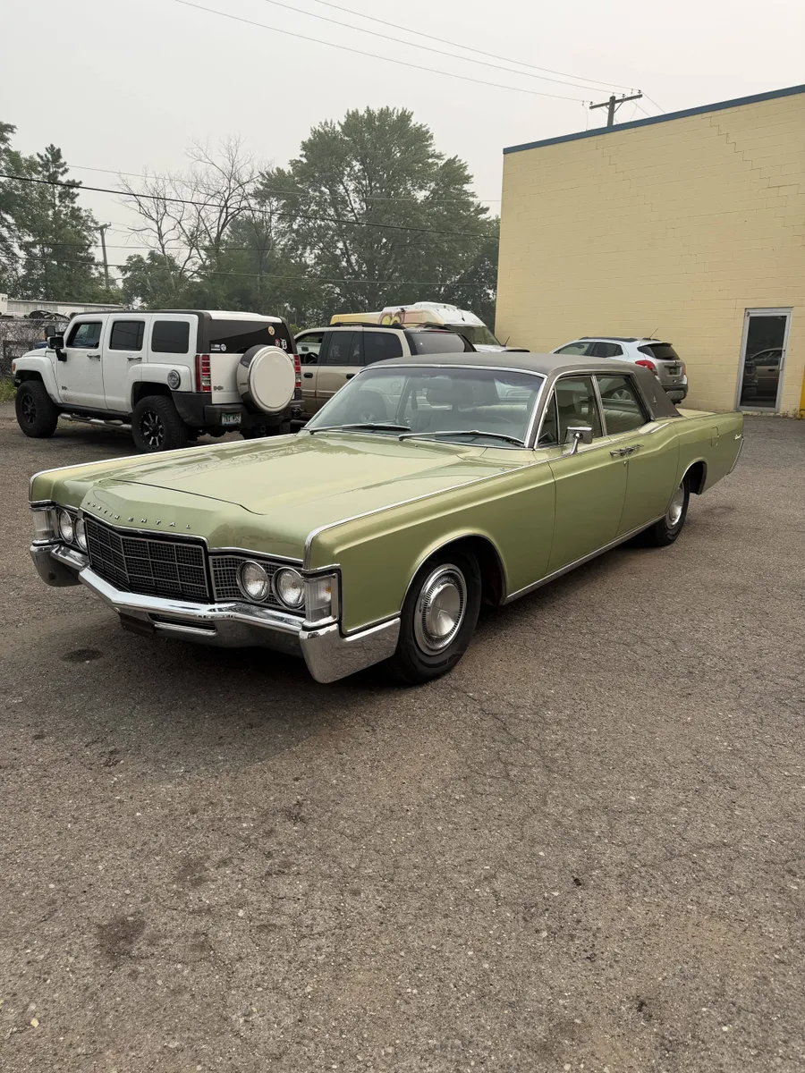 1969 Lincoln Continental