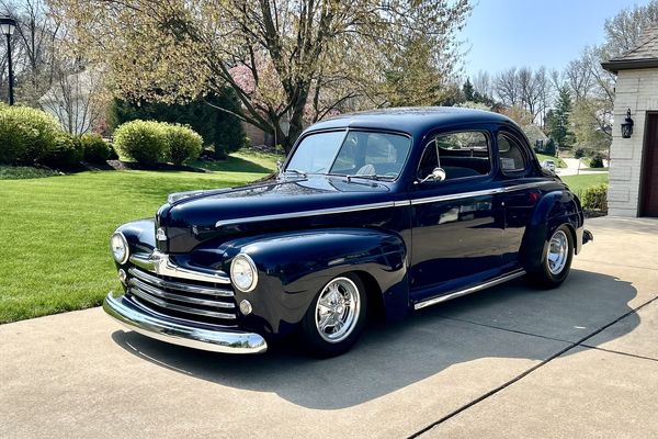 1947 Ford Deluxe / Super Deluxe Coupe