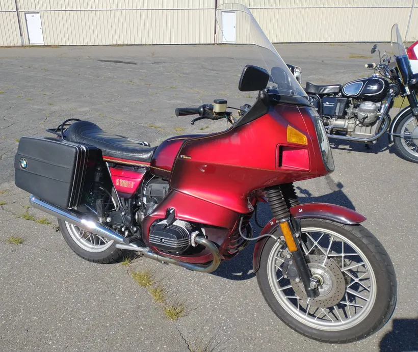 Sold - Low-Mile Sport-Tourer: 1981 BMW R100RT - Hemmings.com