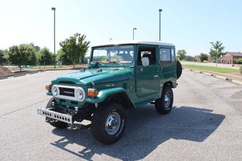 U.S.-Market 1977 Toyota FJ40 Land Cruiser 4x4