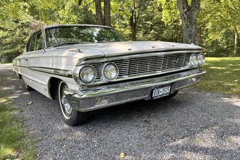 1964 Ford Galaxie 500XL Sedan * with 390 V8