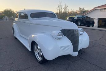 1939 Chevrolet Master Town Sedan Street Rod With a 350 V8