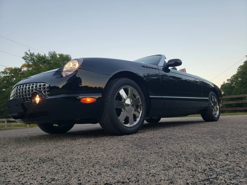 2002 Ford Thunderbird