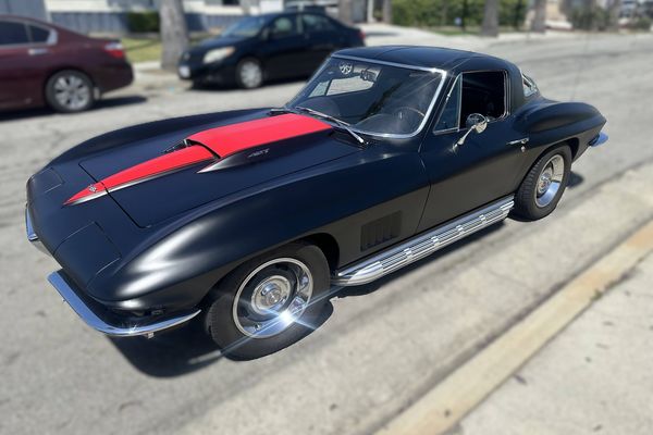 1967 Chevrolet Corvette Sting Ray With a 427 and a Four-Speed
