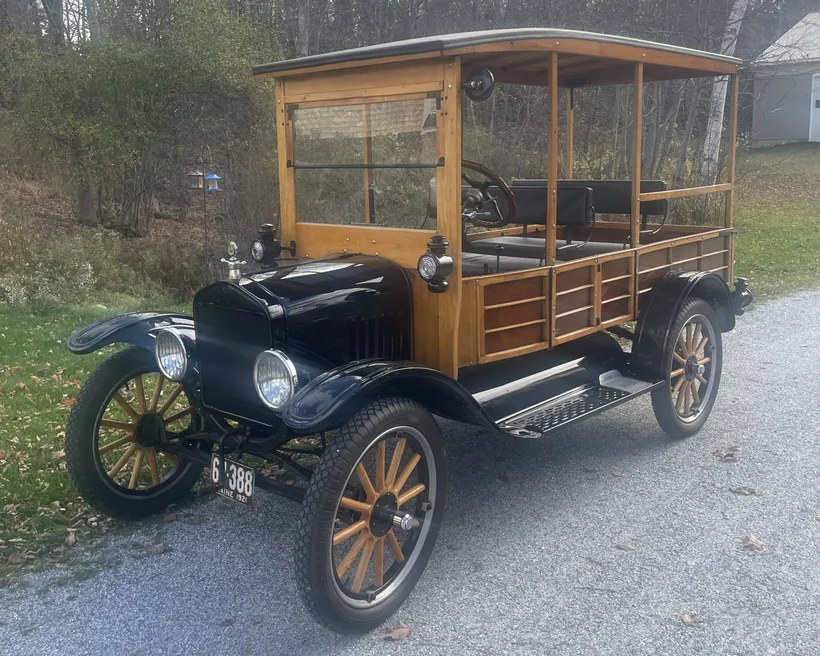 1922 Ford Model T Wagon