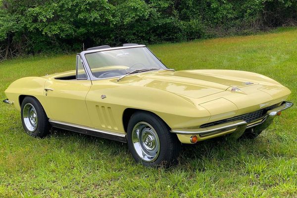 Matching-Numbers 1966 Chevrolet Corvette Sting Ray Convertible