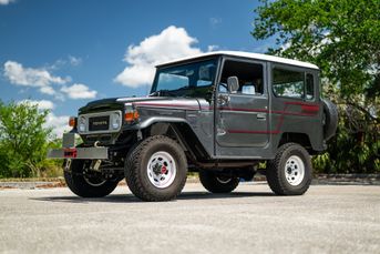 Restored 1982 Toyota FJ40 Land Cruiser 4x4