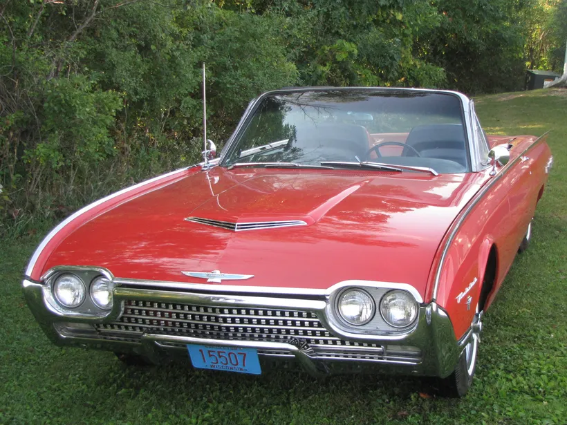 1962 Ford Thunderbird