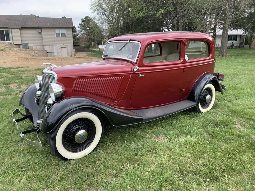 1934 Ford Tudor