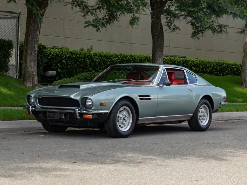 V811886LCA