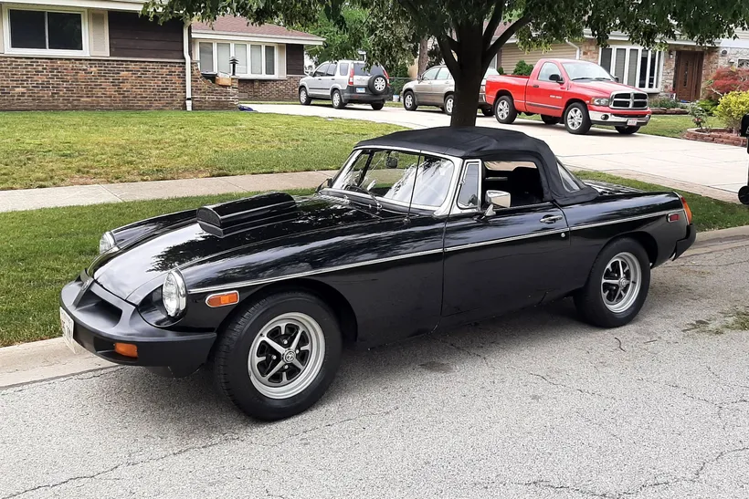 1977 MG A V8