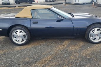 1989 Chevrolet Corvette Convertible- low mileage 20k 