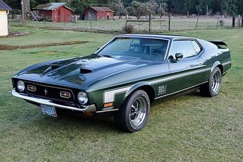 Restored 1971 Ford Mustang Mach 1 With an Upgraded 351C