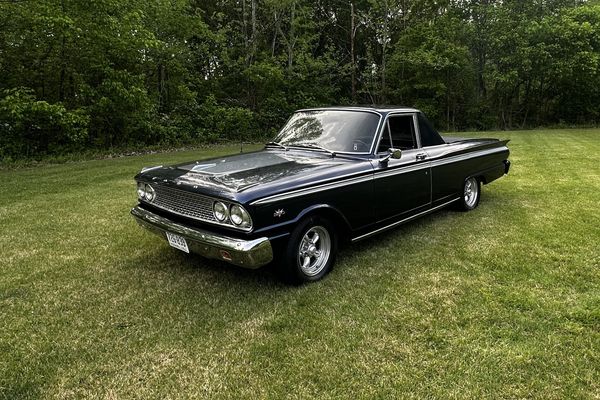 Custom 1963 Ford Fairlane 500 Pickup