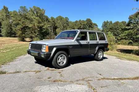 1987 Jeep Cherokee Pioneer 4x4 With the 4.0-Liter Six