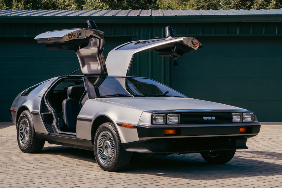1981 DeLorean DMC-12