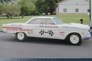 1964 Mercury Comet 4H23F526788 Wimbledon White Red