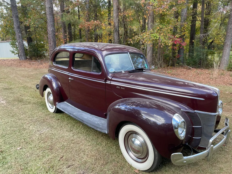 1940 Ford Deluxe