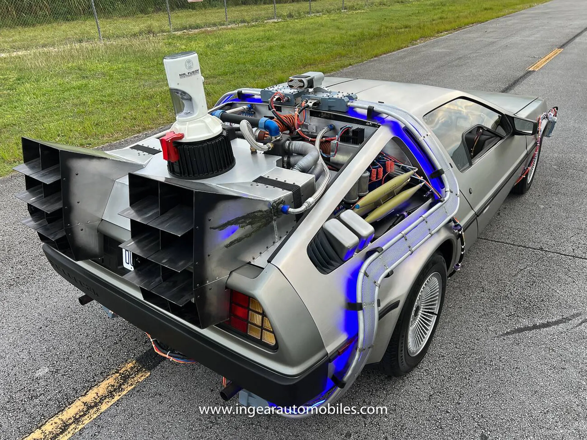 1981 DeLorean DMC-12 Back to the Future Time Machine Signed By