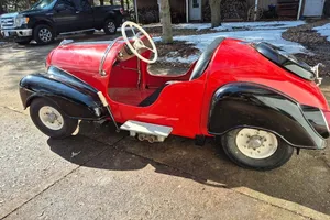 1954 IHLE Schottenring CarConvertible 016 Red and black Black vinyl Kohler 305-cc L-head four-stroke single
