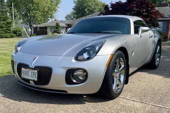 2009 Pontiac Solstice Coupe * 1 of 349 equipped with Aisin 5-spd manual trans