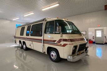 No-Reserve, 26-Foot 1978 GMC Royale Motorhome