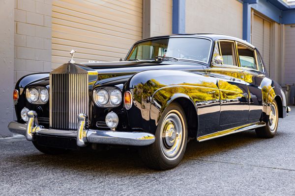 Award-Winning 1965 Rolls-Royce Silver Cloud III Long-Wheelbase Sedan