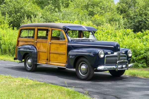 Prewar Woodie: 1942 Ford Super Deluxe Station Wagon