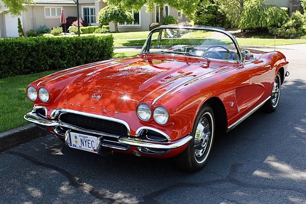 Refurbished 1962 Chevrolet Corvette With its Original 327/340 V8