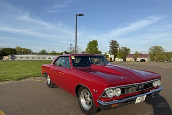 Pro-Street 1966 Chevrolet Chevelle Malibu Sport Coupe With a 540 V8