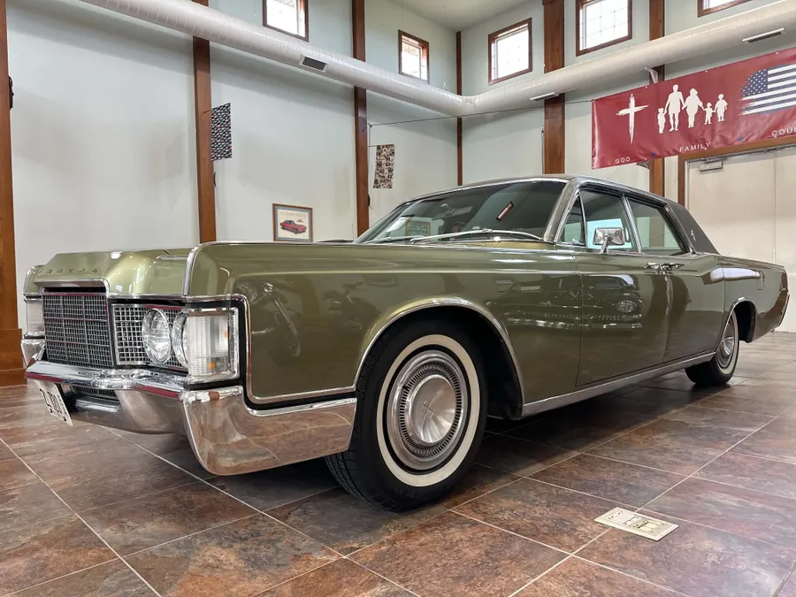 1969 Lincoln Continental