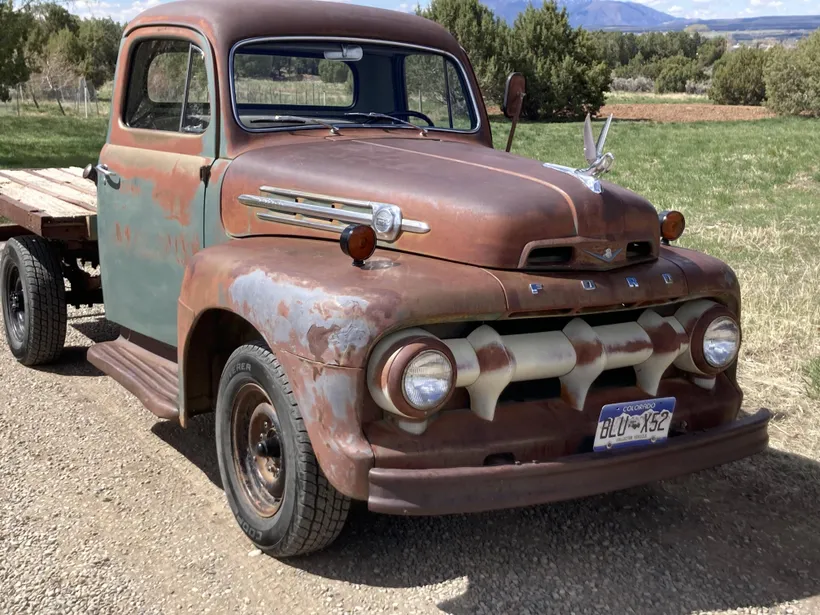 1952 Ford F2