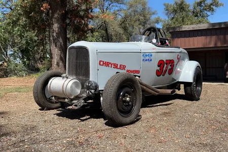 Bonneville Land Speed Racer: 1932 Ford Roadster With a 372-cu.in. Chrysler V8