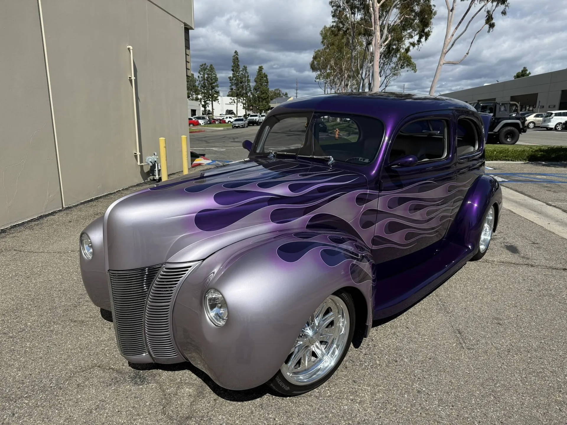 1940 Ford Deluxe Tudor Sedan Street Rod ZZ5 400HP V8 Award-Winning