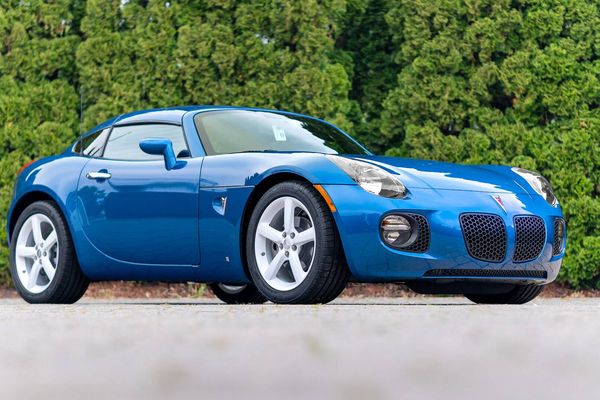 Final Year, Pre-Production 2010 Pontiac Solstice GXP Coupe
