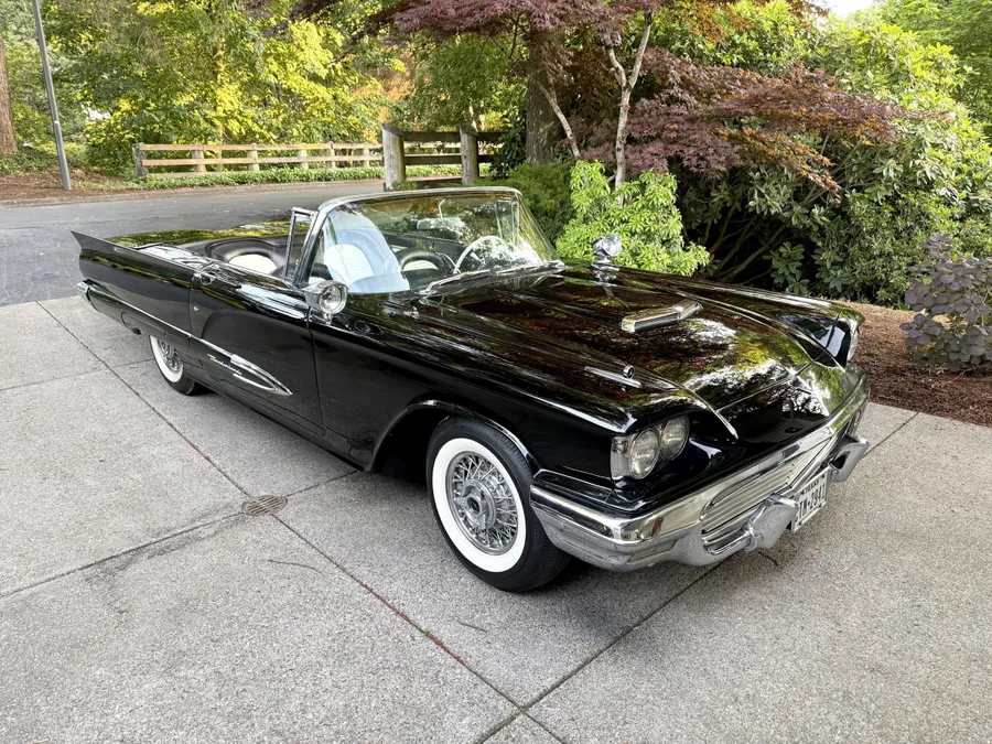 1959 Ford Thunderbird